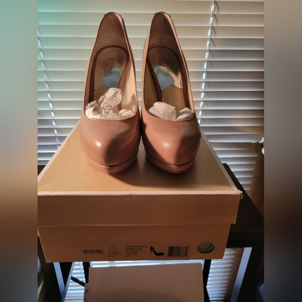 Michael Kors Pumps